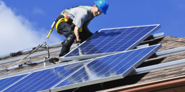 The Pros and Cons of a Leased Solar Panel System